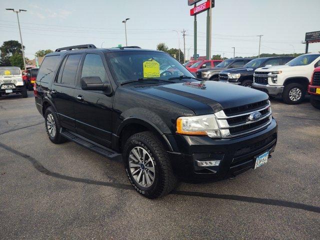 2017 ford expedition xlt