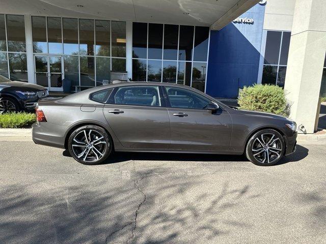 2021 volvo s90 recharge plug-in hybrid t8 r-design