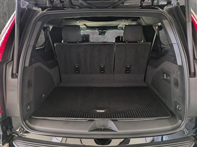 2024 cadillac escalade esv sport platinum