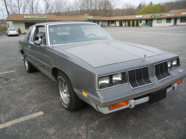 442 oldsmobile cutlass salon gray low miles no reserve