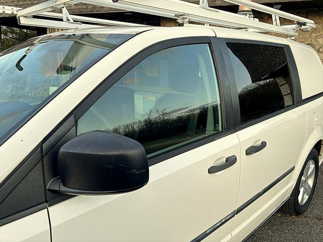 2013 ram cargo tradesman