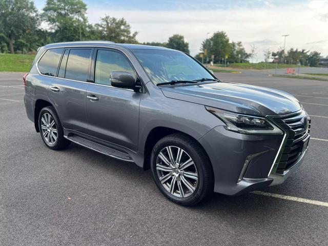 2017 lexus lx 570 base
