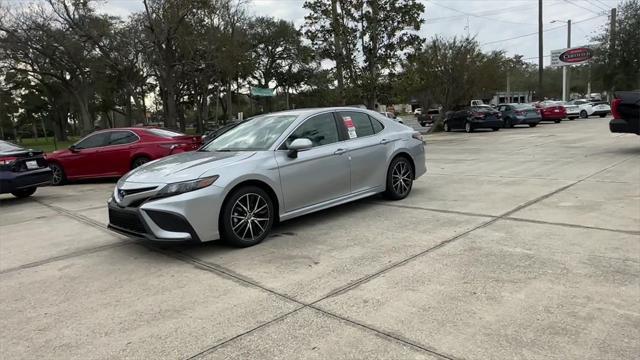 2023 toyota camry se