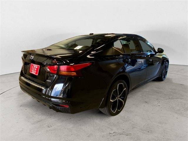 2023 nissan altima 2.5 sr
