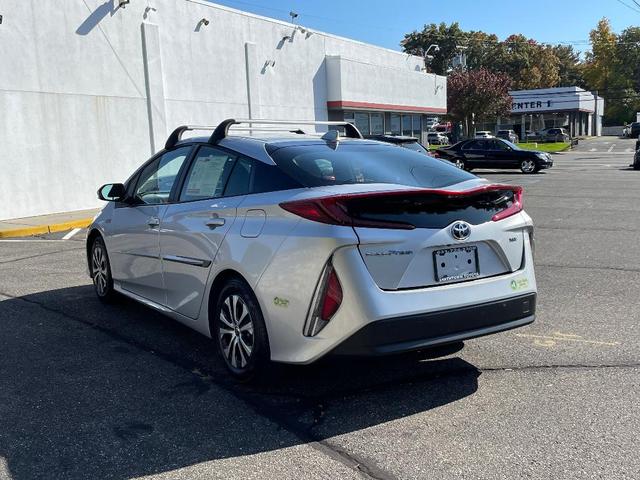 2022 toyota prius prime xle
