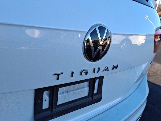 2023 volkswagen tiguan 2.0t se r-line black