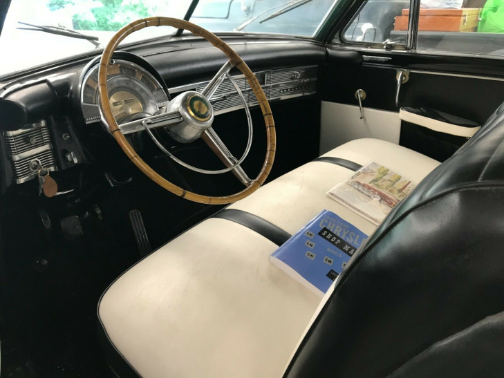 chrysler town & country