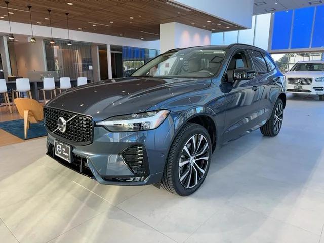 2024 volvo xc60 b5 plus dark theme