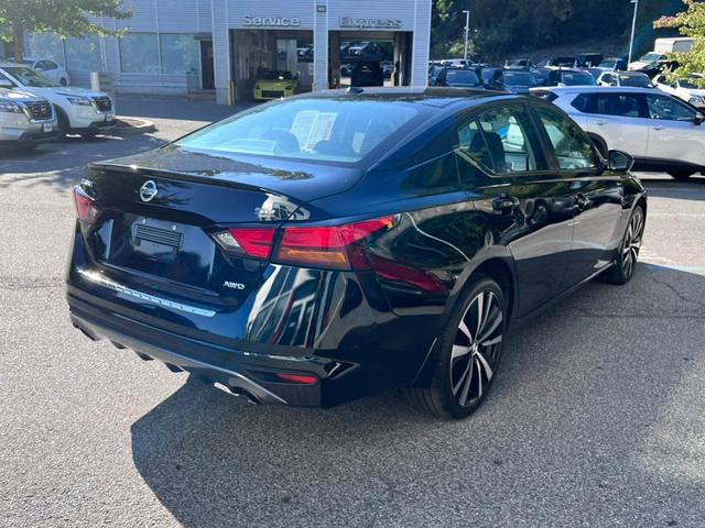 2022 nissan altima 2.5 sr
