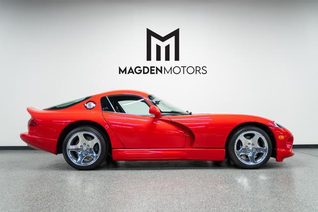 2002 dodge viper gts