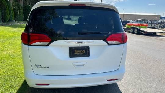 2021 Chrysler Voyager