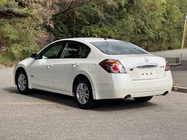 2011 nissan altima hybrid base 4dr sedan
