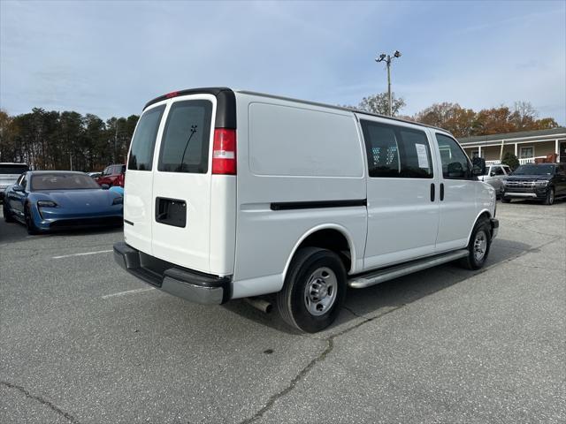 2021 chevrolet express 2500 rwd 2500 regular wheelbase wt