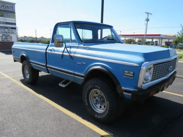 1972 3/4 ton 4-wheel drive chevy k-2500 pick up