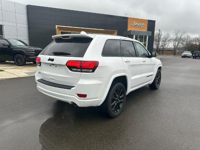 2021 jeep grand cherokee laredo in elmira, new york