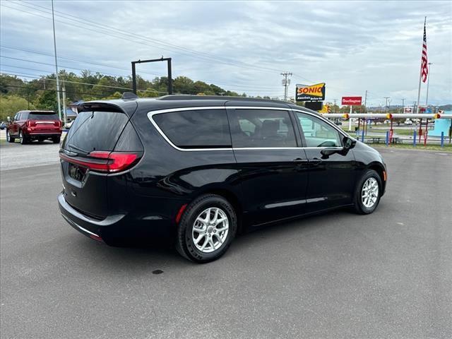 2022 chrysler pacifica touring l