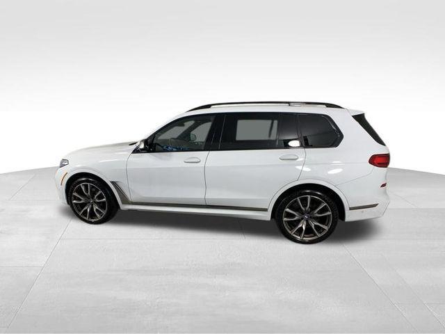 2022 bmw x7 m50i