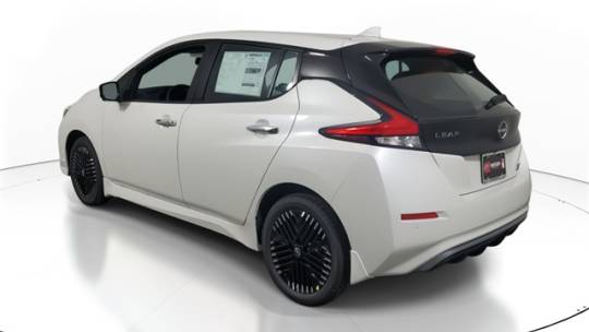 2024 Nissan Leaf