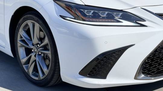 2021 Lexus ES