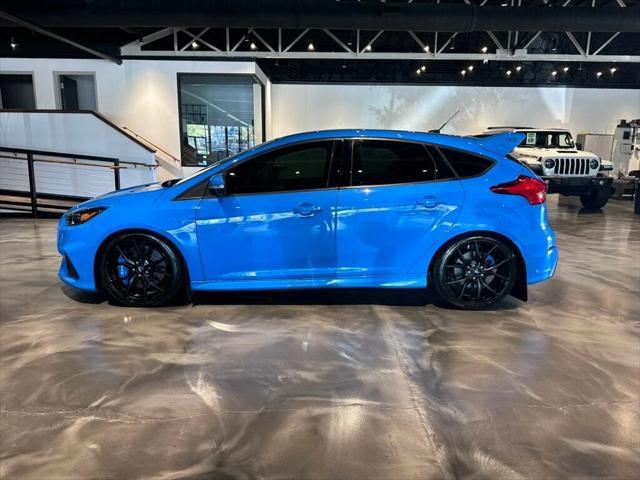 2016 ford focus rs base