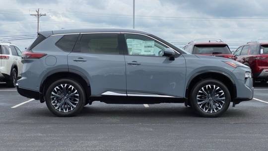 2024 Nissan Rogue platinum