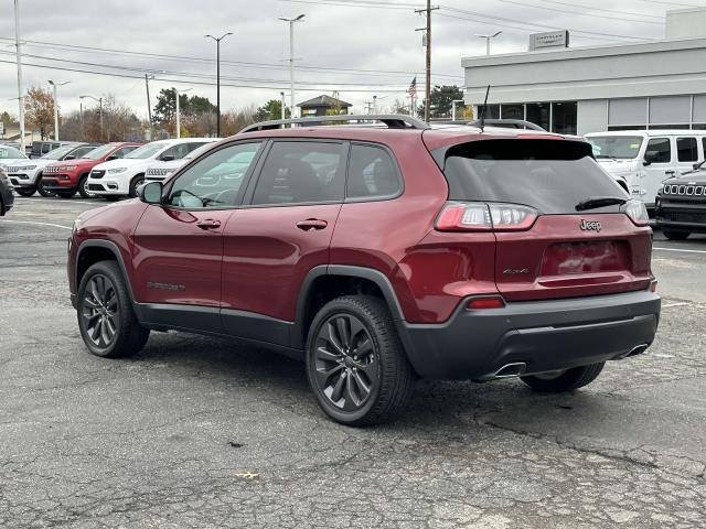 2021 jeep cherokee latitude lux