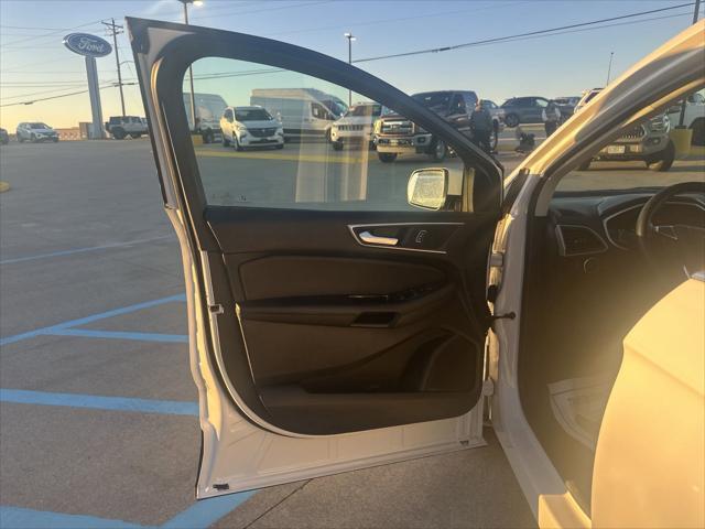 2020 ford edge sel