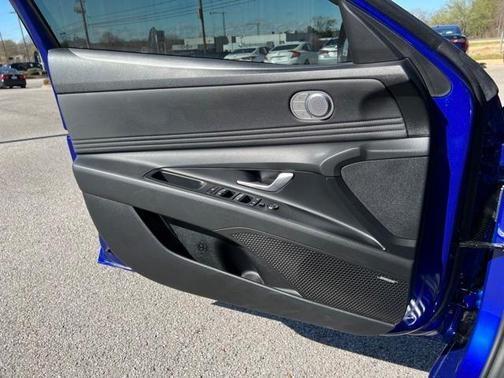 2022 hyundai elantra hev in saint louis, missouri