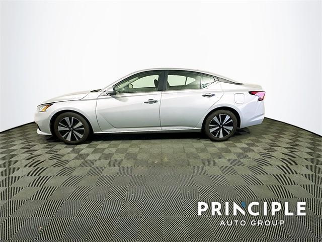 2022 nissan altima 2.5 sv