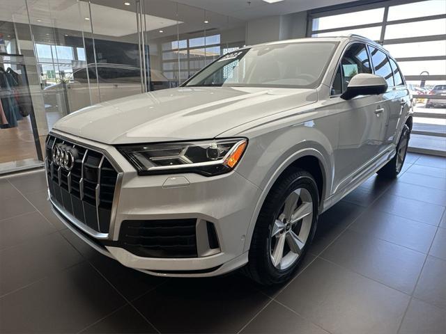 2023 audi q7 45 premium