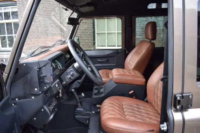 *** 1988 land rover defender 110 5dr panoramic *** v8 gas engine *** lhd ***