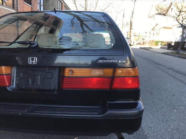 1991 honda accord ex wagon 2.2l 4cyl -automatic- 93k miles :must see no reserve!