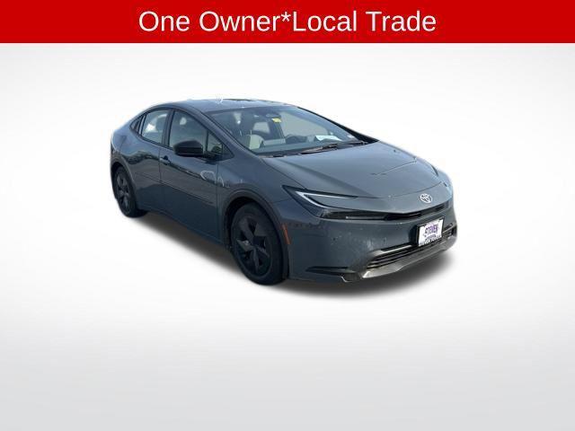 2024 toyota prius le