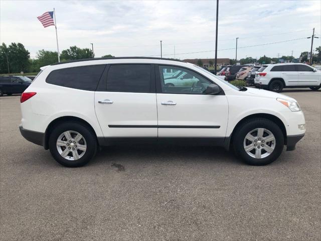 2011 chevrolet traverse ls