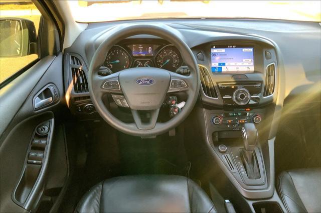2017 ford focus sel
