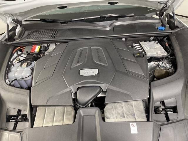 2021 porsche cayenne base