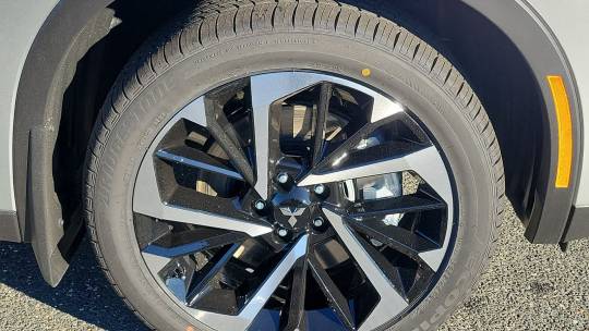 2024 Mitsubishi Outlander