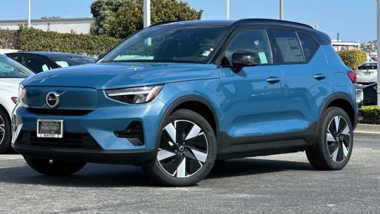 2024 Volvo XC40
