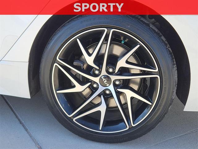 2022 kia stinger gt-line