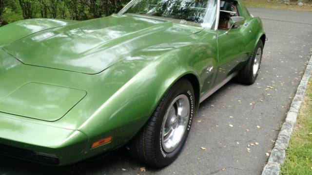 1973 chevrolet corvette base coupe 2-door 5.7l manual