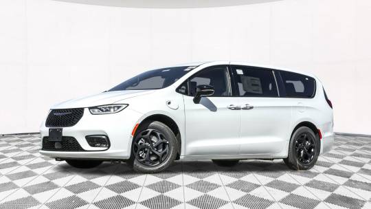 2024 Chrysler Pacifica