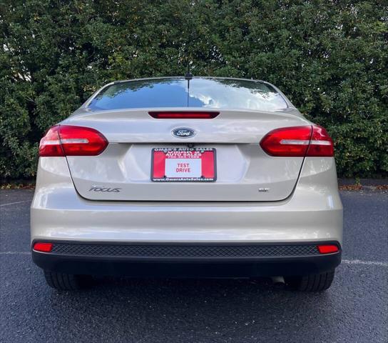 2017 ford focus se