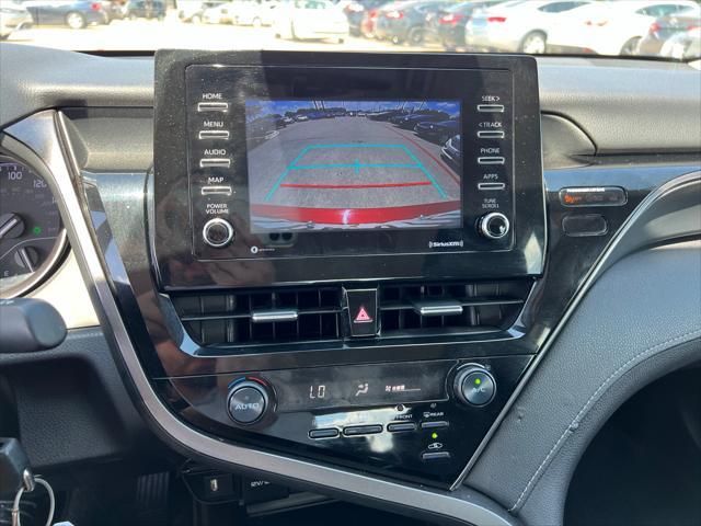 2021 toyota camry se