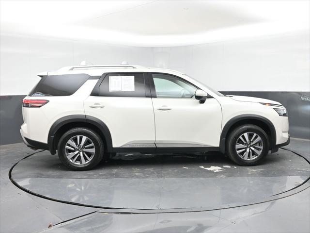 2022 nissan pathfinder sl 2wd