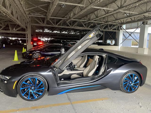 2014 bmw i8 base