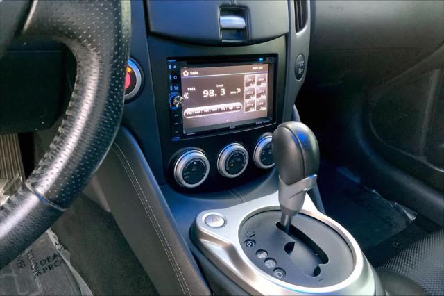 2016 nissan 370z touring