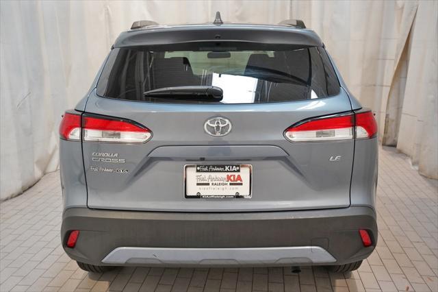 2022 toyota corolla cross le
