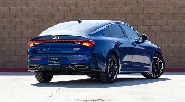 2022 kia k5 gt-line