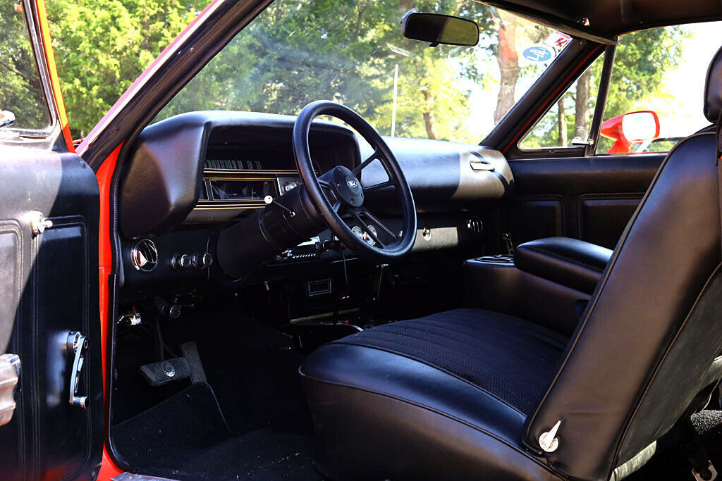 1970 ford falcon deluxe