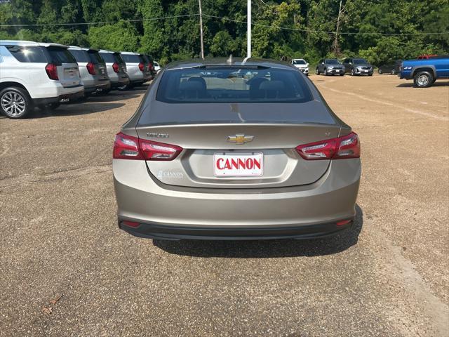 2022 chevrolet malibu fwd lt